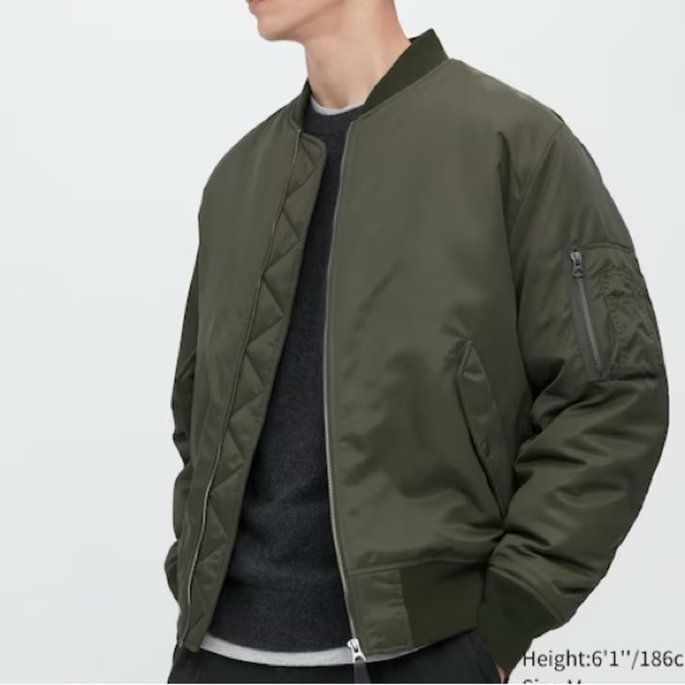 Uniqlo Men’s Bomber Jacket in Olive - Size M